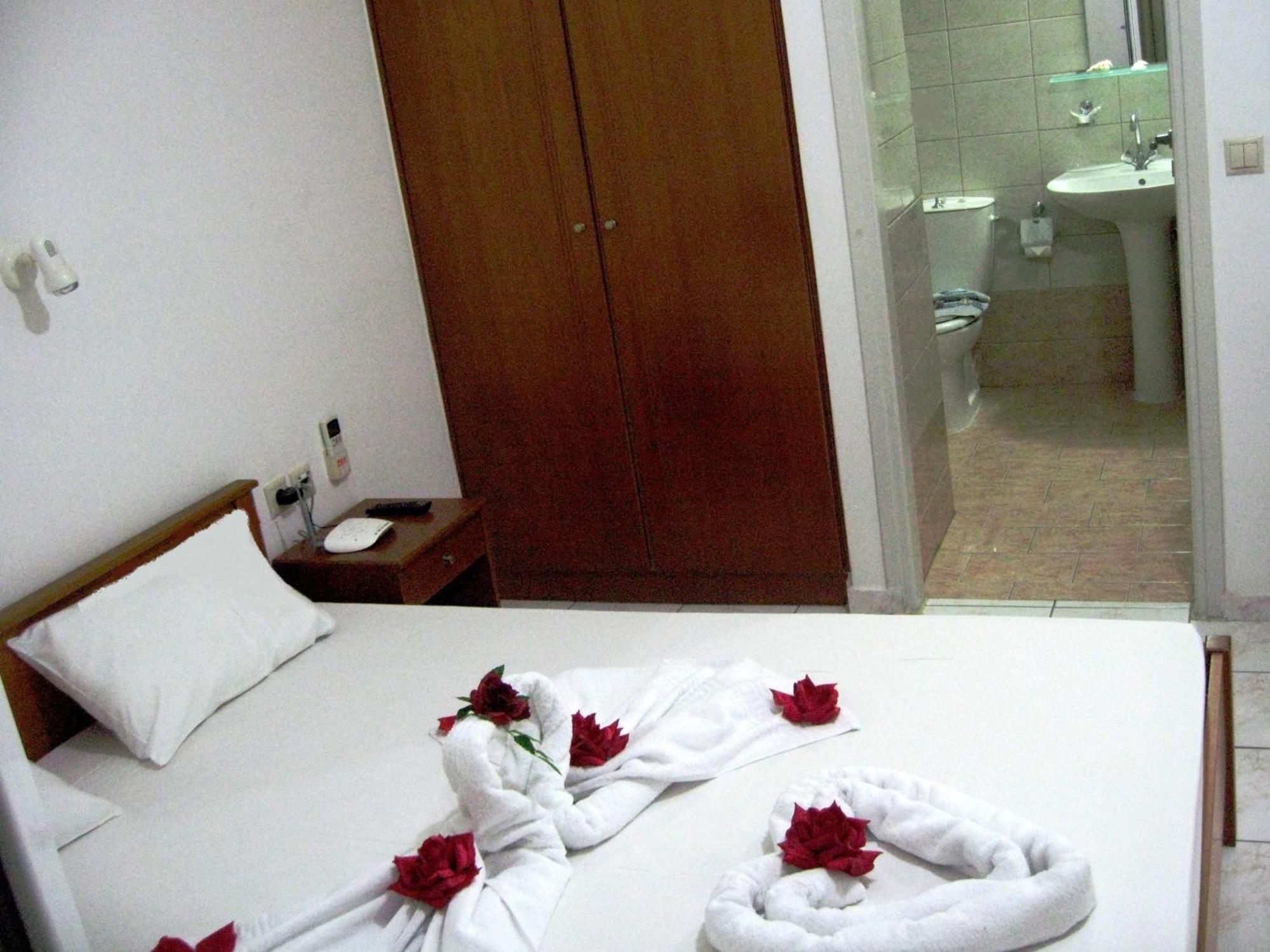 Despina Studios Agia Marina 객실 사진
